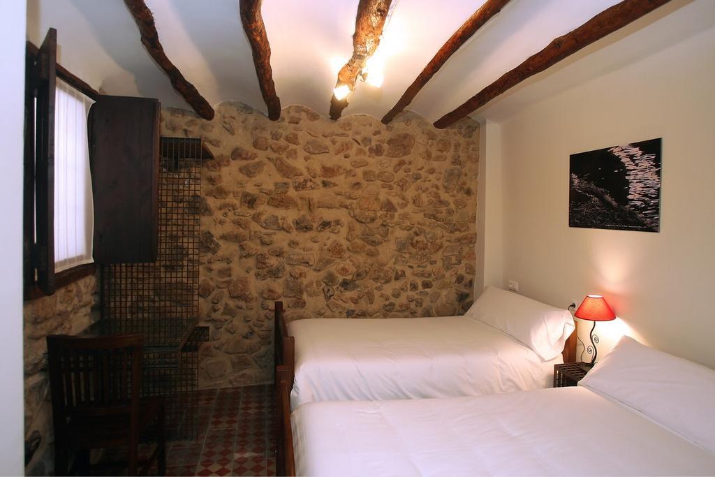 Casa Rural La Plaza Hotell Montanejos Rum bild